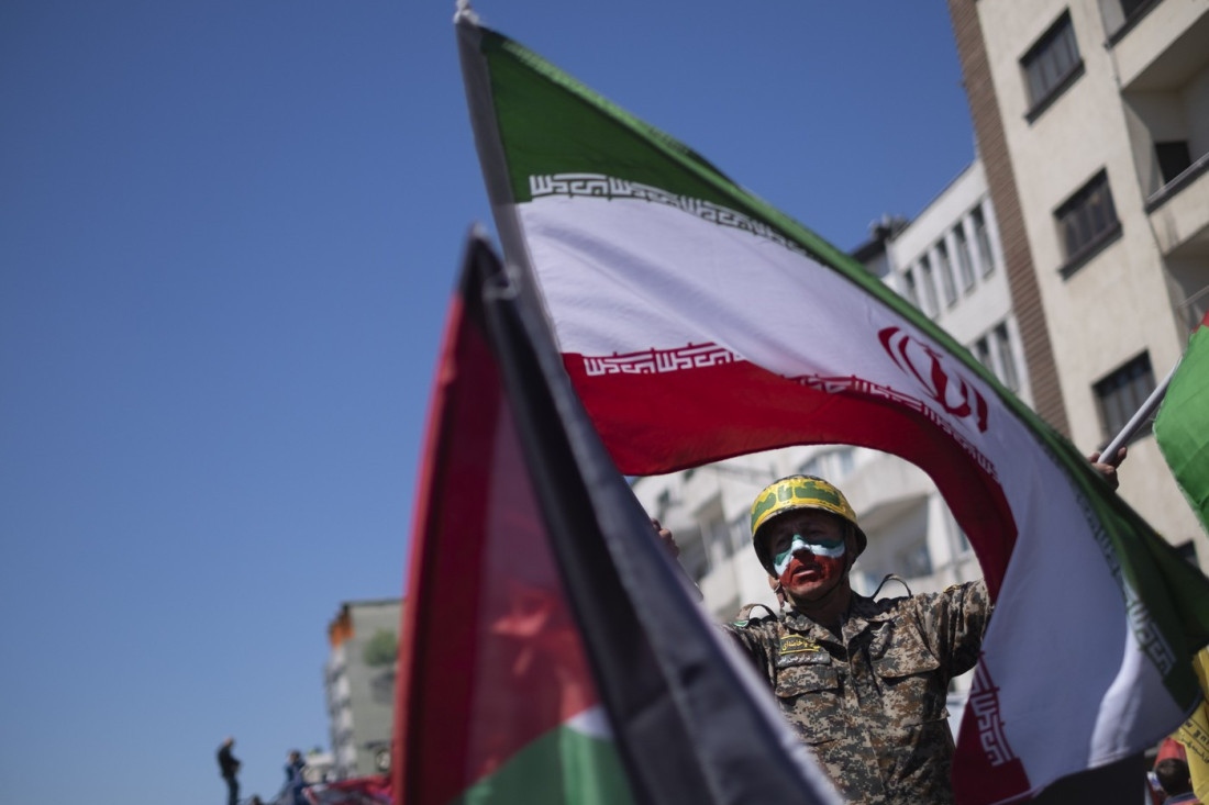 През изминалата нощ Иран извърши безпрецедентна директна атака срещу Израел