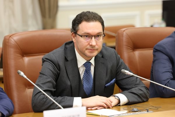 Премиерът Димитър Главчев сменя външния министър в служебното правителство научи