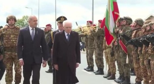 Нека оставим политиката извън поделението Това каза президентът Румен Радев