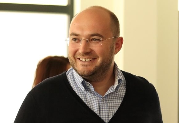 Васил Терзиев обещаваше да няма ремонт на ремонта Решението му