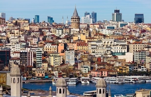 Руснаци и украинци в надпревара за имоти в Турция