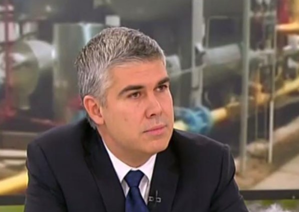 На извънредно заседание Народното събрание задължи служебния министър на енергетиката