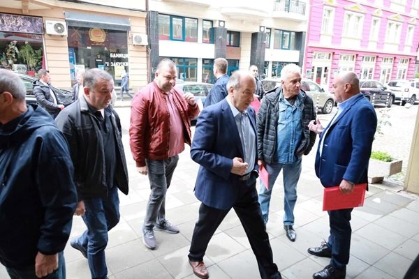 Падна и последната крепост на опозицията в БСП след като