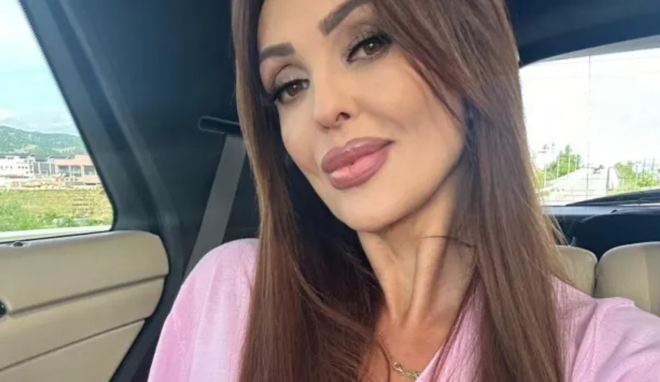 Певицата Глория е претърпяла катастрофа Новината съобщи тя в социалните