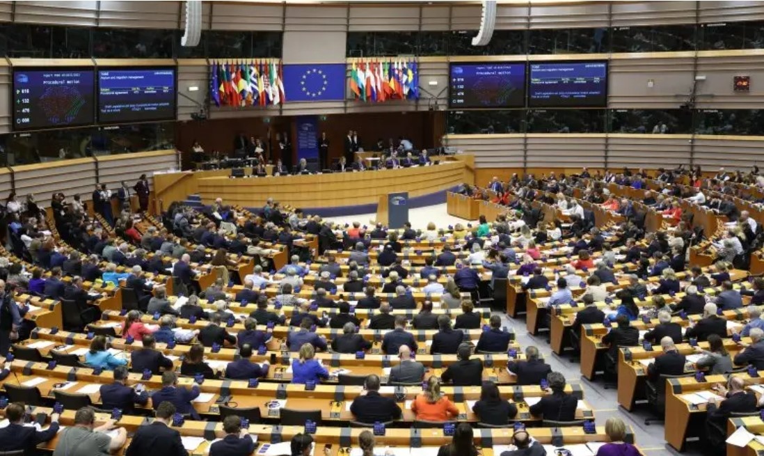 Снимка: Европарламентът: В България има руска мрежа от агенти