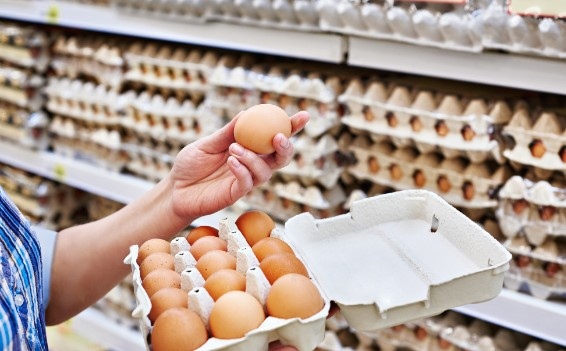 Снимка: В навечерието на Великден: БАБХ проверява месото, яйцата и боите по магазините