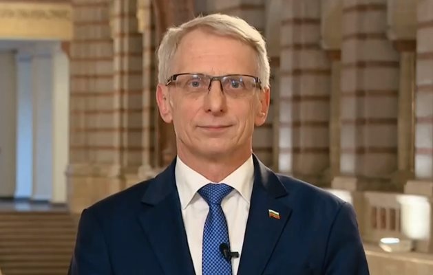 Аз нямам никакво съмнение че по отношение на Асен Василев