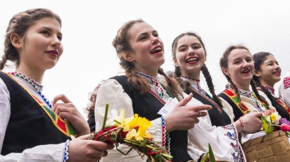 Цветница е подвижен християнски но и народен празник който се