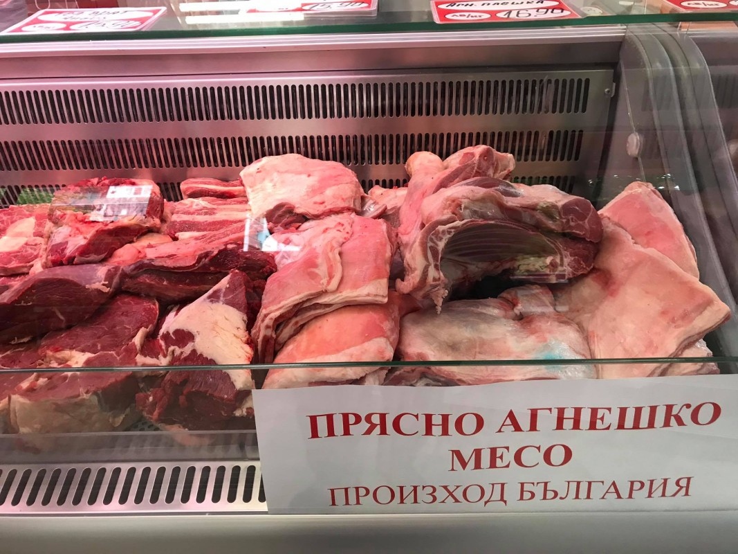 Няма основания за драстично поскъпване на агнешкото месо яйцата и