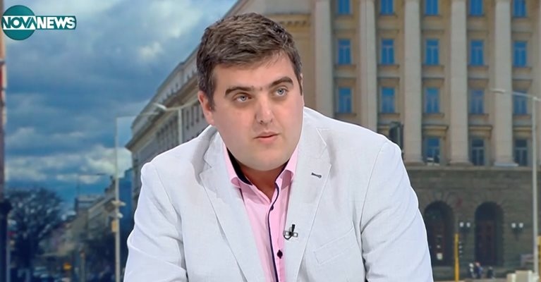 Заплатата на 65 от работещите в страната сега не достига