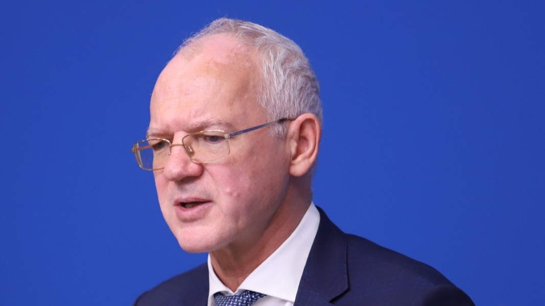 Свръхрегулацията скъпата енергия и липсата на човешки ресурс са сред