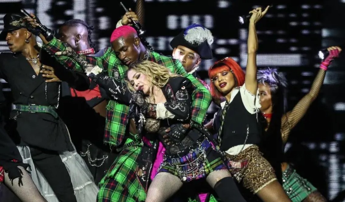 Американската попзвезда Мадона пя пред около милион и 600 хиляди
