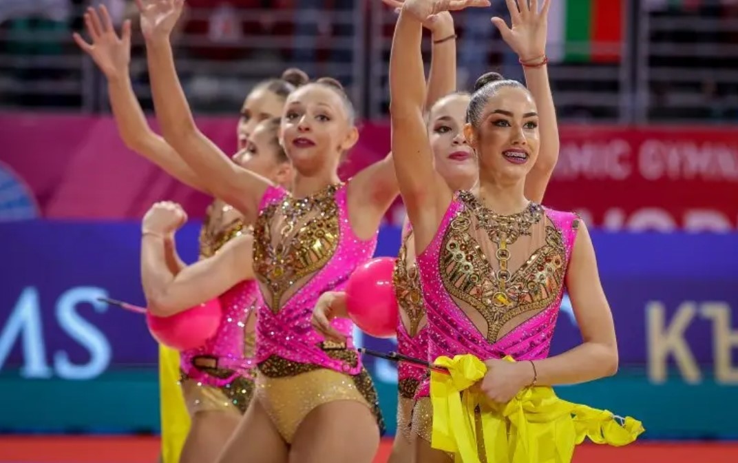 Българският ансамбъл по художествена гимнастика спечели златен и бронзов медал