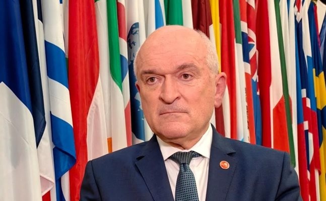 Днес служебният премиер Димитър Главчев ще подаде сигнал в ДАНС