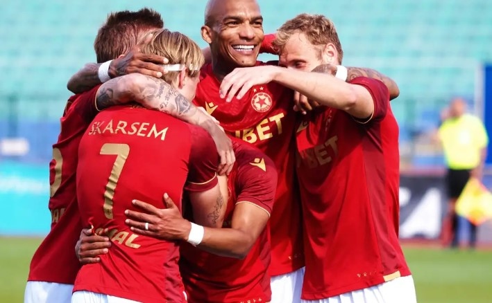 Старши треньорът на ЦСКА София Стамен Белчев няма да