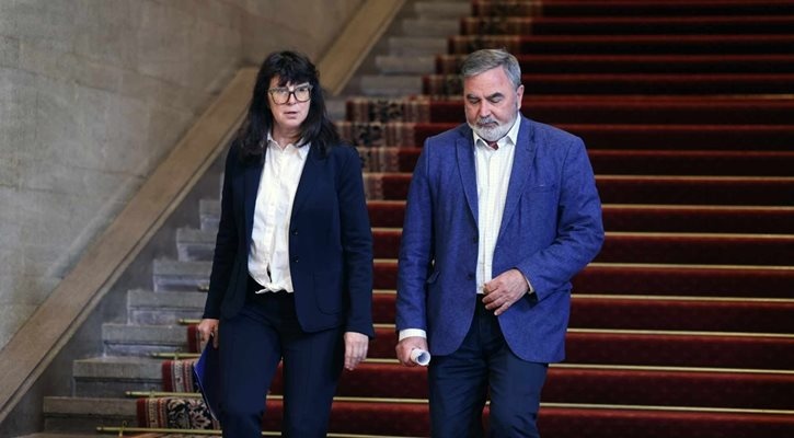 Здравните власти въведоха временни противоепидемични мерки ще важат до 31 юли
Бременните