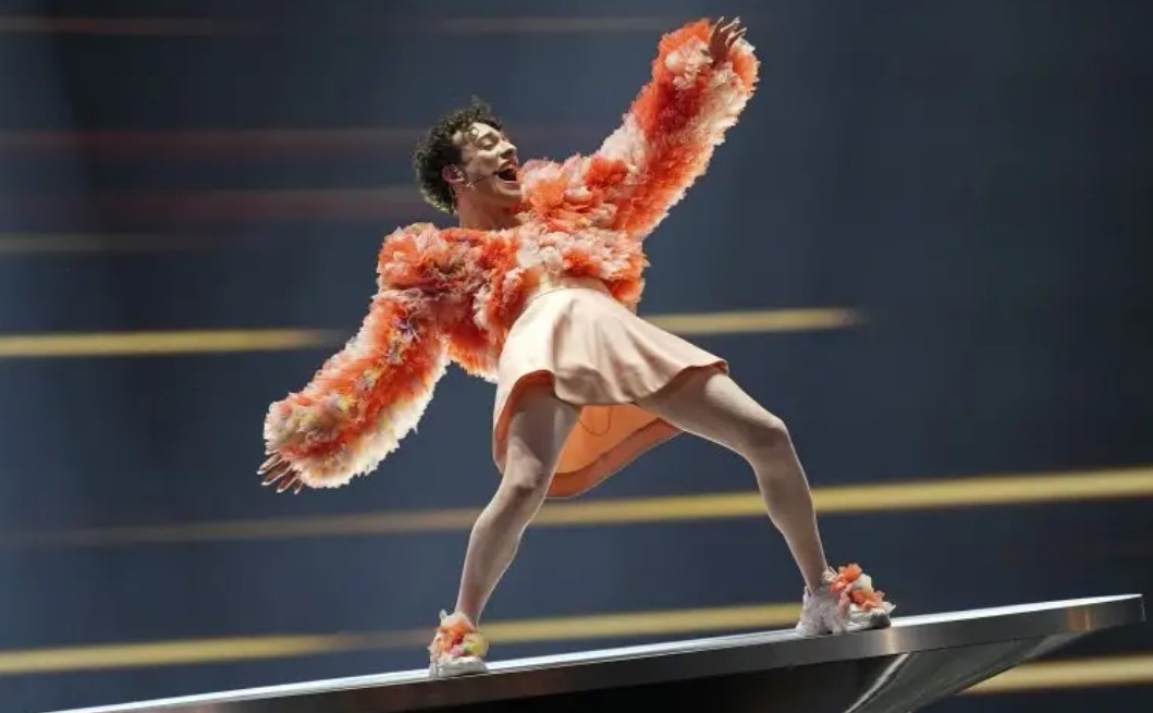 Швейцария спечели тазгодишното издание на Евровизия. Изпълнителят Немо Метлър и