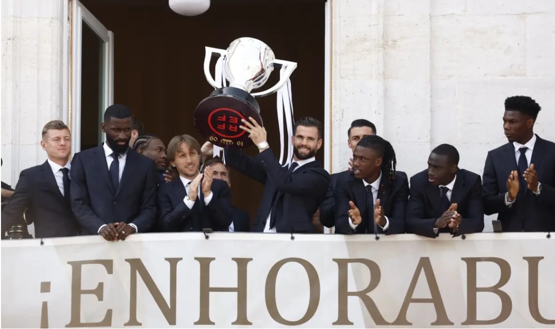 Реал Мадрид получи титлата на Испания Белите триумфираха за 36 и