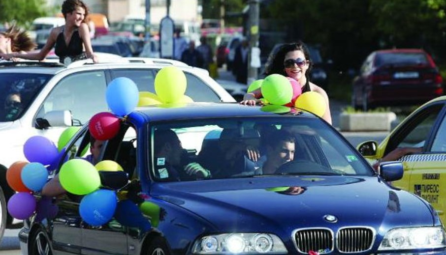 В сезона на баловете димки пиратки и излизане от