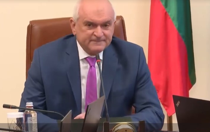 Удостоверяването на съответствието на машините за вота 2 в 1