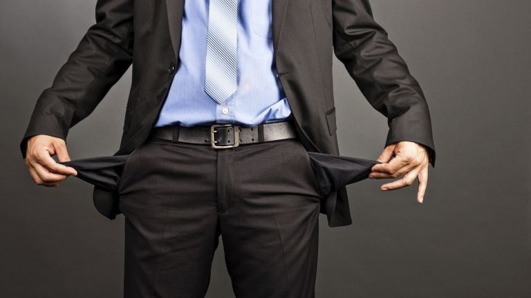 Младите работници и служители са с по ниски доходи и имат