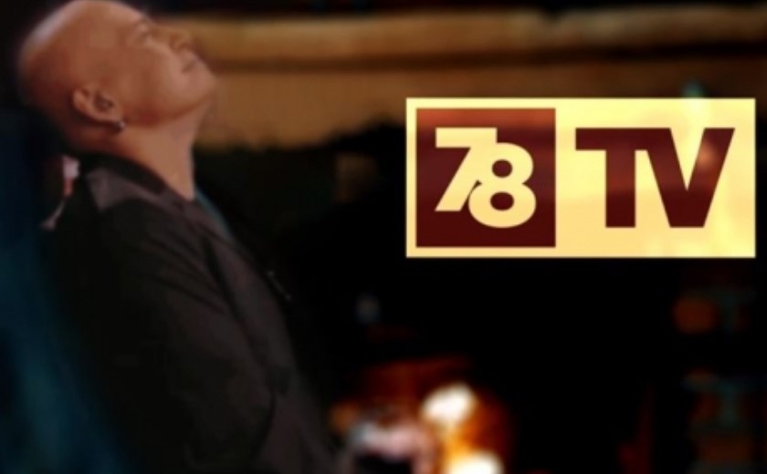 Телевизията на Слави Трифонов 7 8 ТВ е пред фалит пише Уикенд