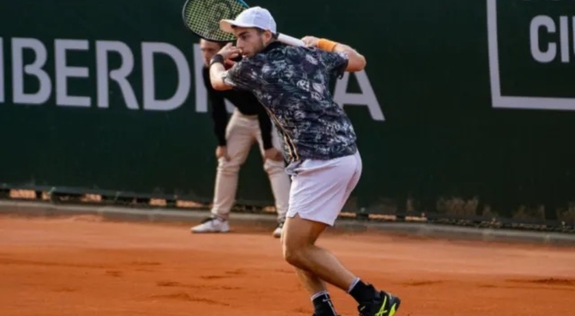 Адриан Андреев се класира за втория кръг на квалификациите на