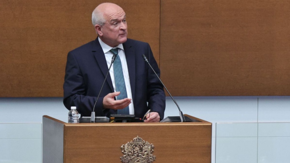 Депутатите се събират на извънредно заседание на Народното събрание На