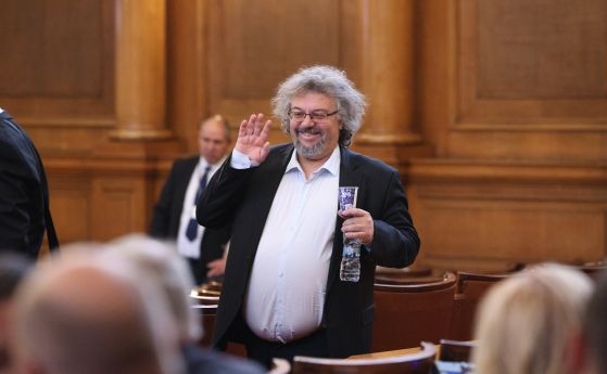 Възраждане дава Манол Пейков на прокуратурата за финансови злоупотреби Сигнал