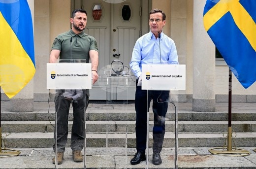 Шведското правителство днес съобщи че ще изпрати военна помощ за