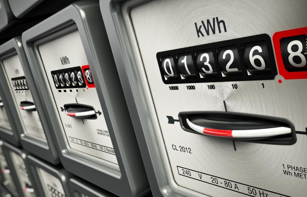 Електроенергията за бита ще поскъпне средно с 1 39 от 1 ви