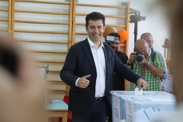 Съпредседателят на Продължаваме Промяната – Демократична България Кирил Петков направи