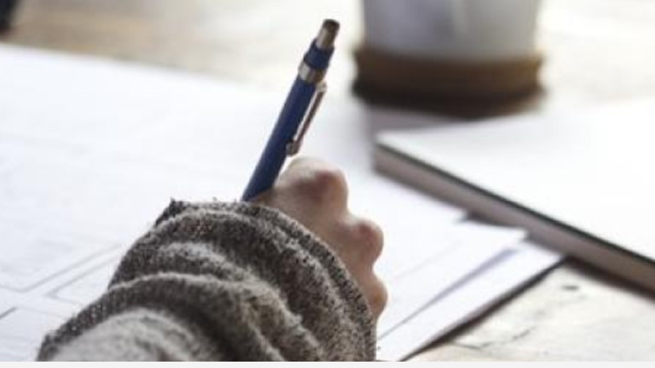 Над 54 000 десетокласници се явяват на национално външно оценяване