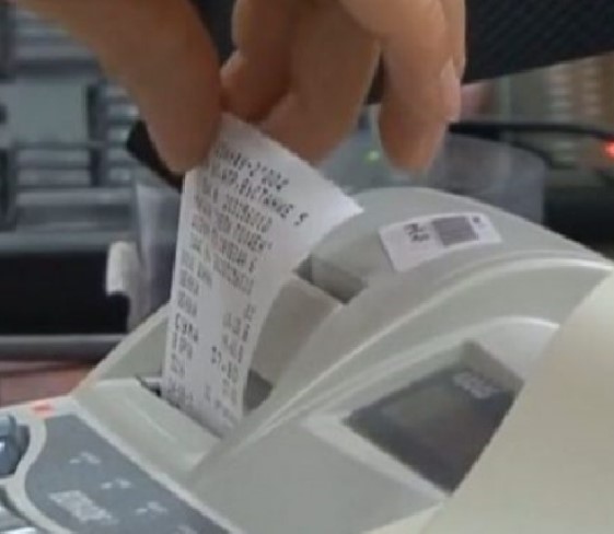 Клиентите имат право да задържат плащането към търговеца докато не