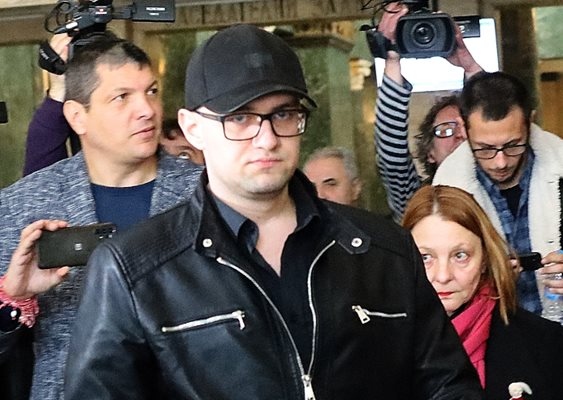 След като първоначално предложи на съда прокуратурата се отказа от