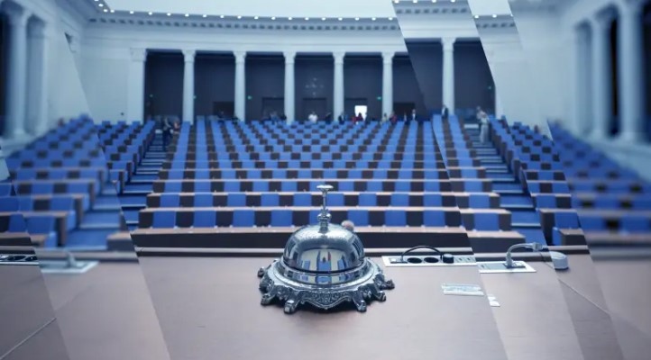 След провала на избор на председател на Народното събрание първото