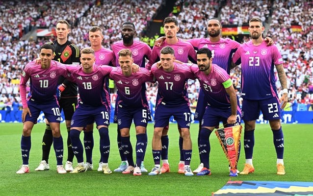 Домакинът Германия се класира предсрочно 1 8 финалите на европейското първенство по