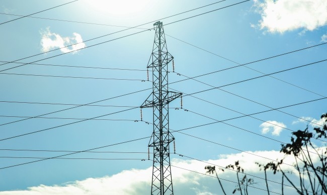 Почти цяла Черна гора остана без електрозахранване заради прекъсване на