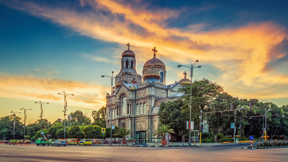 Специализираният туристически сайт Travel and Leisure в който са класирани