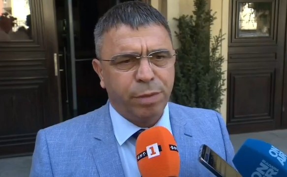 Полицията разследва как издирваният Евелин Банев Брендо е влязъл