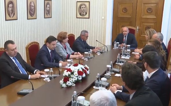 Най нормалното нещо е да бъде подкрепен мандатът на победителя