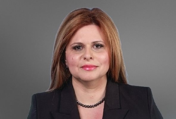 Айсел Руфад бе изключена от парламентарната група на ДПС Тя