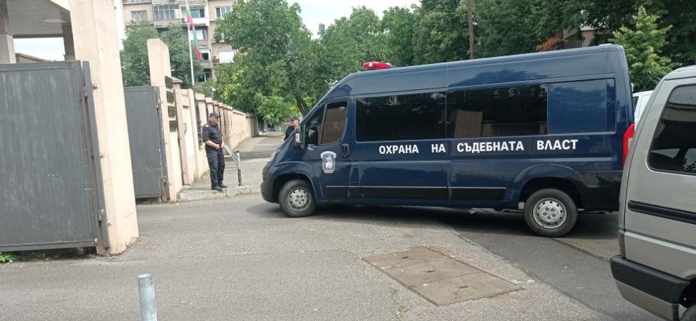 Софийски градски съд остави Евелин Банев Брендо в ареста като му