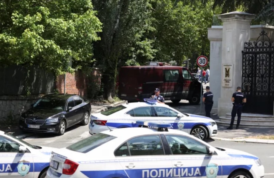 Сръбският министър на вътрешните работи Ивица Дачич обяви червен код