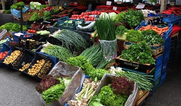 Някои от сезонните плодове и зеленчуци поскъпват на едро сочи