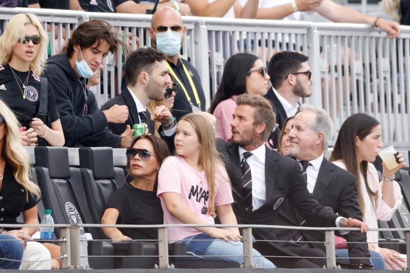 Дейвид Бекъм е загрижен за дъщеря си Харпър Момичето съвсем скоро