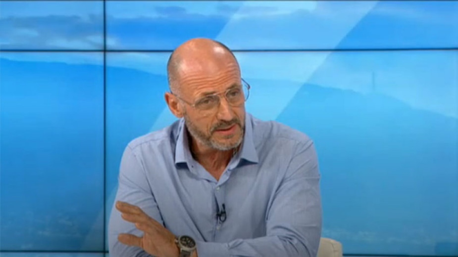 Туризмът е пътуване настаняване хранене преживяване  
България има много какво да