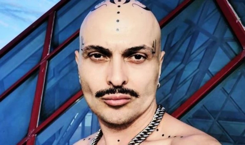 Артистът Иво Димчев сподели в социалните мрежи че от месеци