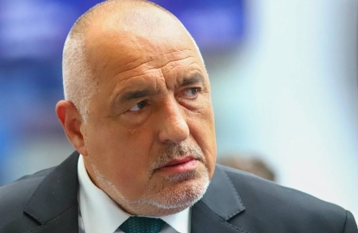 Цялото депутатство се изреди да иска моли и проси мандат