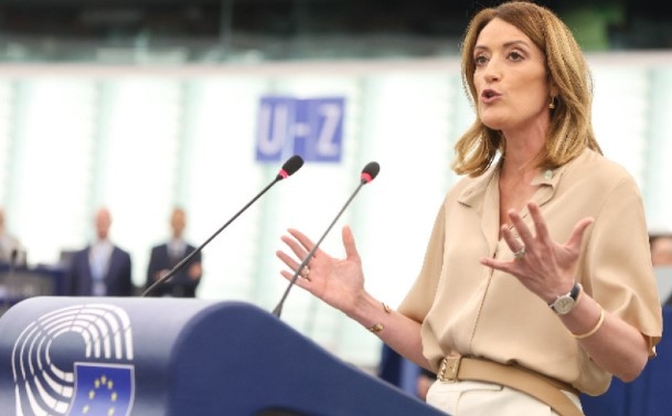 Избраха Роберта Мецола за председател на Европейския парламент с 562